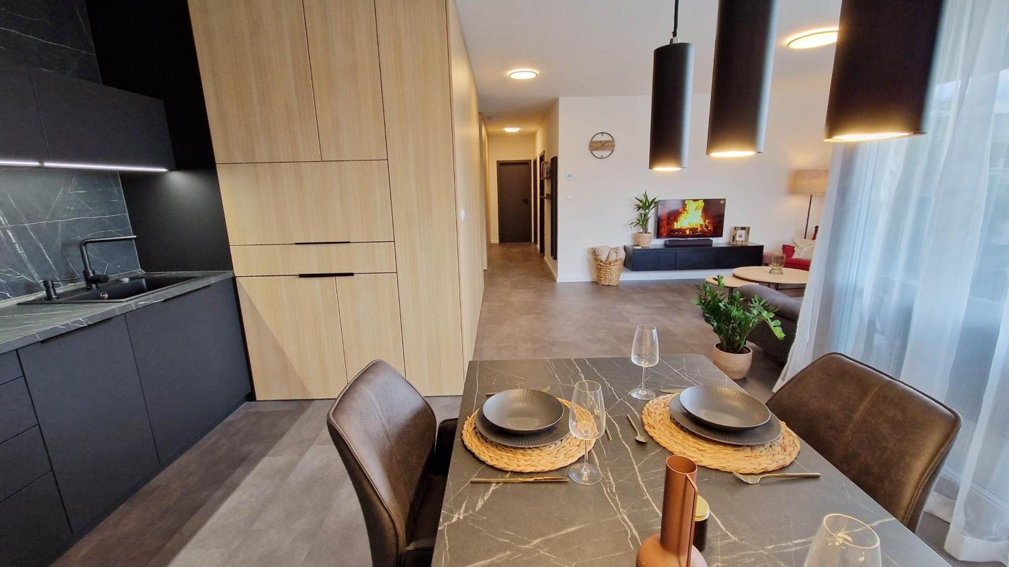 Hillshome - 84M2 Moderny Byt S Terasou Aj Saunou Liptovský Mikuláš 외부 사진